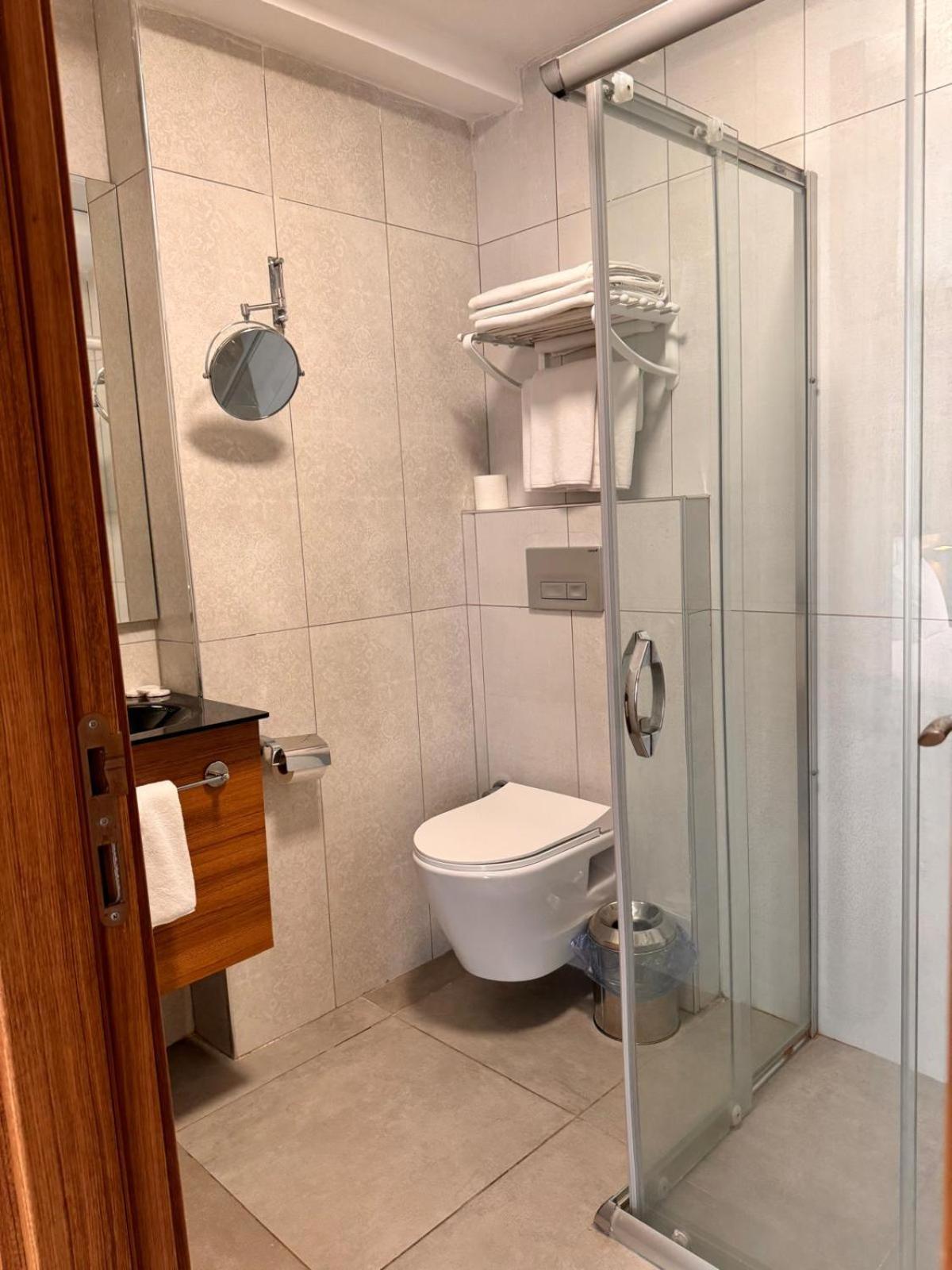 Innport Hotel Gebze Esterno foto
