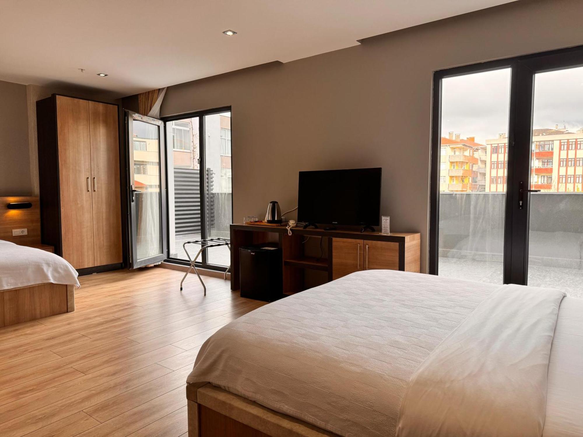 Innport Hotel Gebze Esterno foto